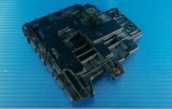 Hyundai i20 (PB PBT) Battery tray 371511J450