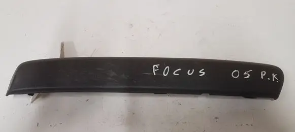 Ford Focus Front bumper splitter molding 4M5117E908AF