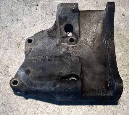 Mercedes-Benz E W124 Generator/alternator bracket 6011550435