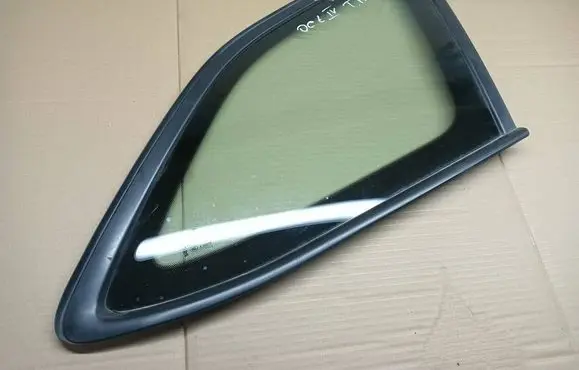 Skoda Octavia Mk4 Rear side window 5E7845298