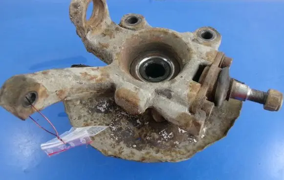 Volkswagen Transporter - Caravelle T4 Front wheel hub spindle knuckle
