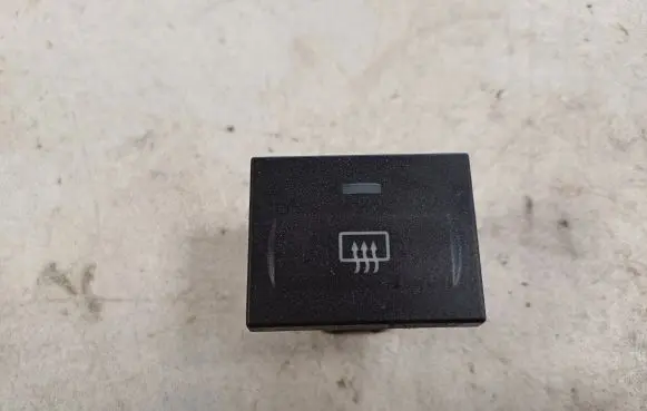 Ford Focus C-MAX Windscreen/window heater switch 3M5T18C621AD