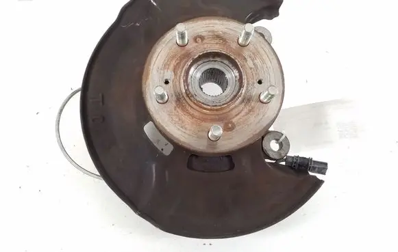 Honda CR-V Front wheel hub