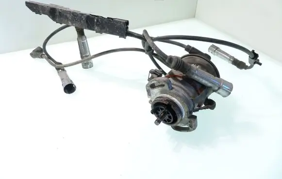 Volkswagen Golf III Spark distributor 032905487B 237521061