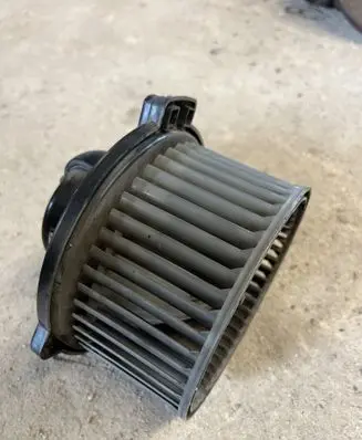 Mitsubishi Carisma Heater fan/blower 0130111191 MF0160700260