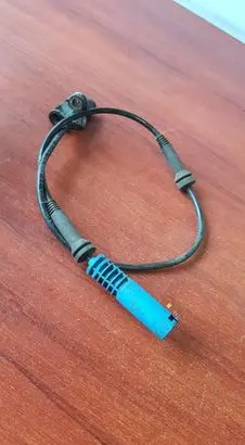 BMW 5 E60 E61 ABS brake wheel speed sensor 6908705