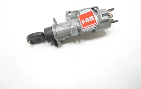 Volkswagen PASSAT B5.5 Ignition lock 4B0905851C