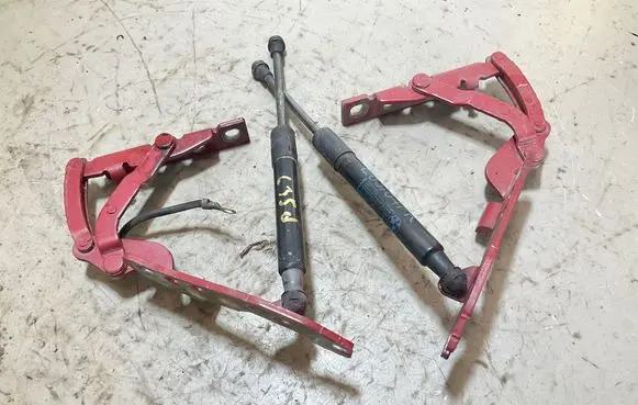 BMW 6 E63 E64 Engine bonnet/hood hinges 7064159 7064160