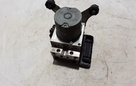 BMW 5 F10 F11 ABS Pump 6785442