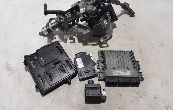 Renault Scenic III - Grand scenic III Engine ECU kit and lock set 