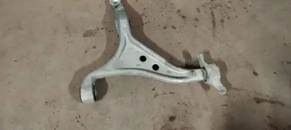 Mercedes-Benz GLE (W166 - C292) Front lower control arm/wishbone A16603 16603