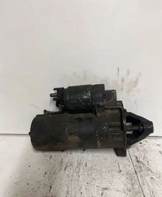Audi A4 S4 B5 8D Starter motor 100582147b