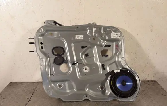 Hyundai Santa Fe Front window lifting mechanism without motor 824702B070 BFA7972 G28D24