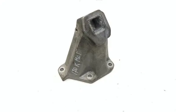 BMW 7 F01 F02 F03 F04 Engine mounting bracket 6777621 677762101