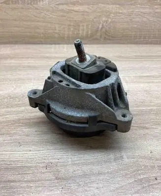 BMW 1 F20 F21 Engine mount bracket 6787659 141113