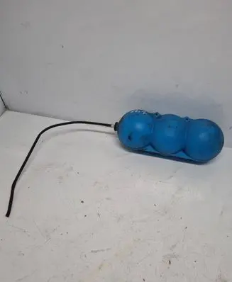 Vacuum air tank