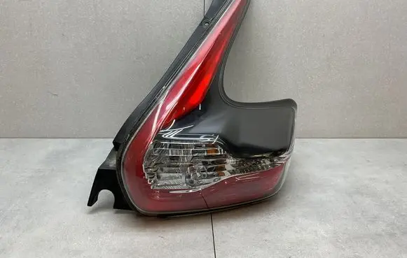 Nissan Juke I F15 Rear/tail lights 26550BV80A