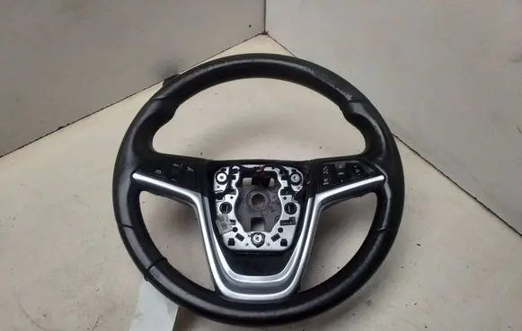 Opel Insignia A Steering wheel 6091702