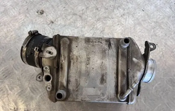 BMW X5M E70 Intercooler radiator 7589468