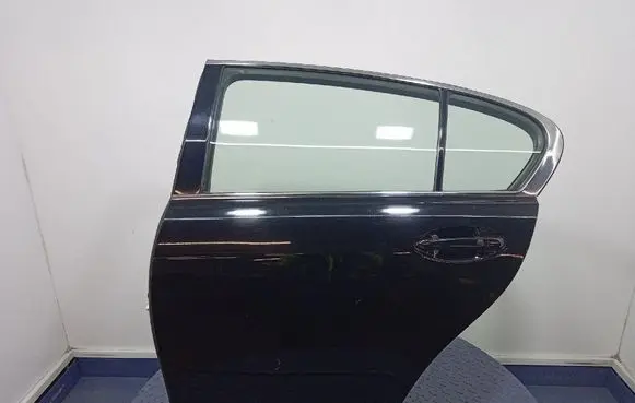 Lexus GS 300 350 430 450H Rear door 