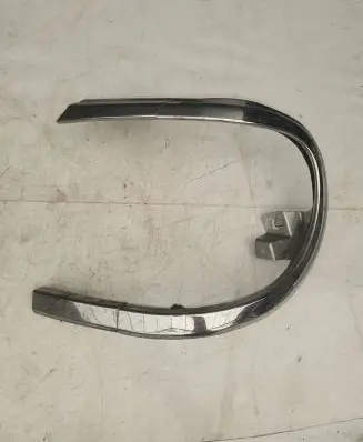 Ford Explorer Under headlight/headlamp trim 