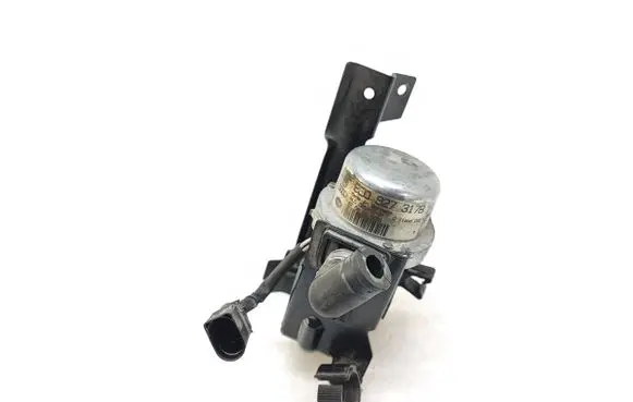 Audi Q7 4L Vacuum pump 8E0927317B