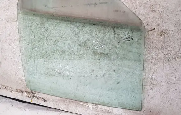 Dodge Caliber Rear door window glass