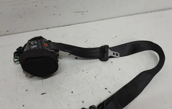 Volvo S60 Rear seatbelt P039818850 34078323A 39818850