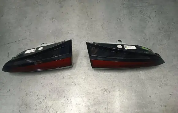 BMW 2 Active Tourer U06 Tailgate rear/tail lights 8849436