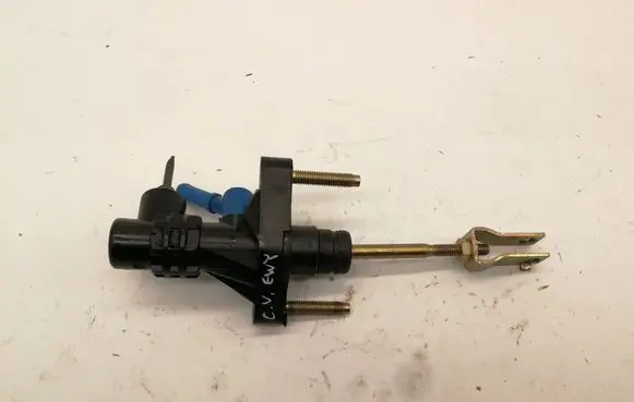 Clutch slave cylinder