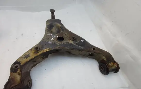 Mercedes-Benz Sprinter W906 Front lower control arm/wishbone