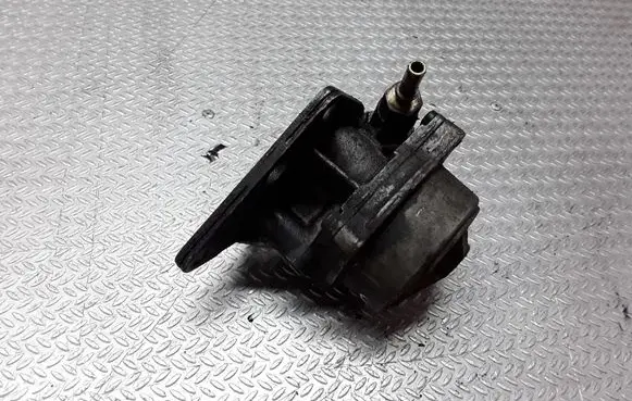 Vacuum pump