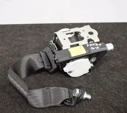 Maserati GranTurismo Rear seatbelt