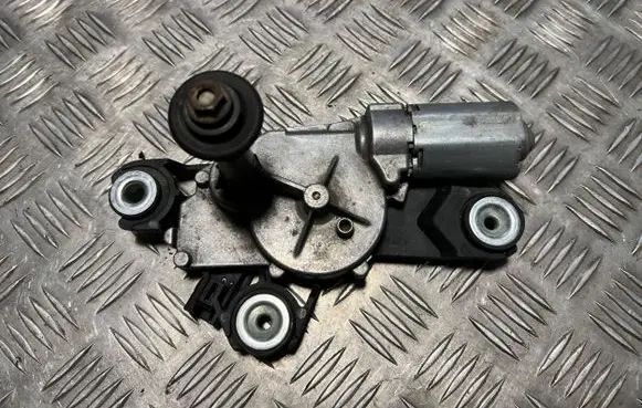 Mazda 3 I Rear window wiper motor 0390201588