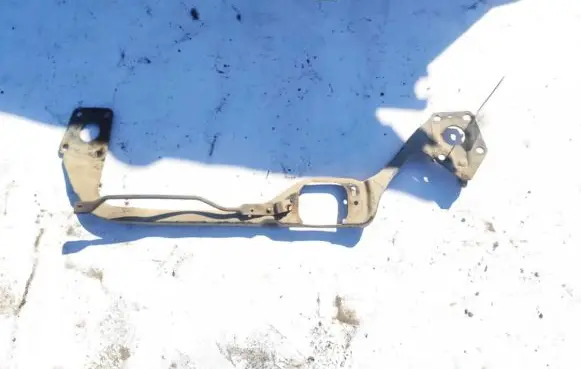 Volkswagen PASSAT B5 Radiator support slam panel