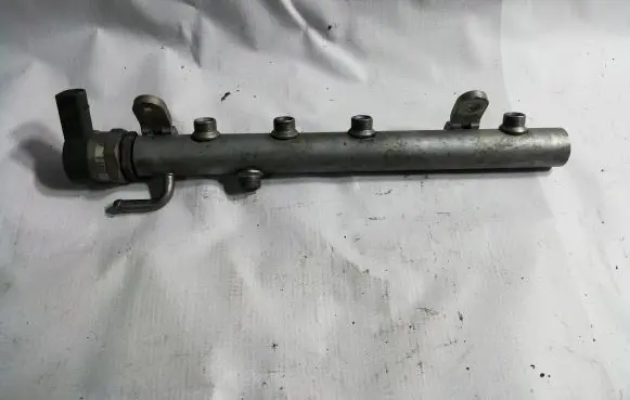 Mercedes-Benz S W221 Fuel main line pipe A6420702495 0630000459 95003