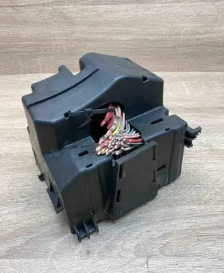Citroen Xsara Picasso Fuse module 9628024480 9642294980