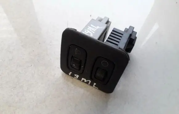 Mitsubishi Lancer Headlight level height control switch mr402645