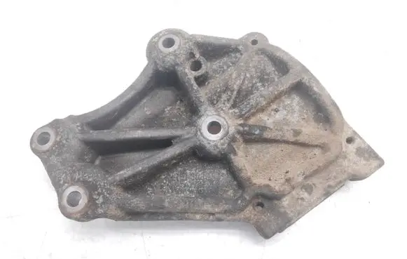 Mitsubishi Carisma Engine mounting bracket CAB116A065 MR513093