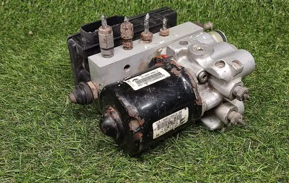 Ford Galaxy ABS Pump 7M0907379A 7M0614111C