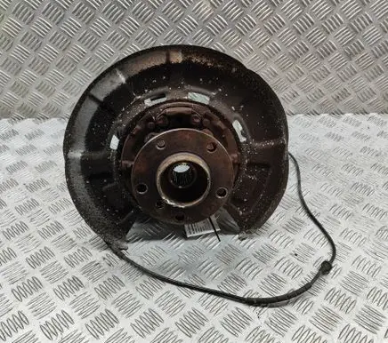 BMW X6 E71 Rear wheel hub 6879102