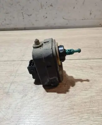 Volvo S80 Headlight level adjustment motor 