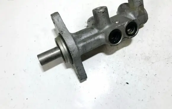 Nissan Navara D40 Master brake cylinder 295w9jt8
