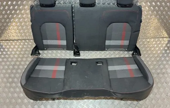 Dacia Duster II Second row seats PU20657
