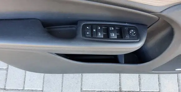 Chrysler 200 Front door card panel trim