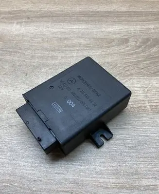 Mercedes-Benz E W211 Light module LCM A2115450432 410213