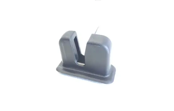 Volkswagen PASSAT B7 Tailgate/boot lid lock trim 3C5827520B
