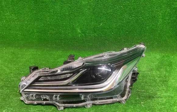 Toyota Corolla E210 E21 Headlight/headlamp 8115002t51