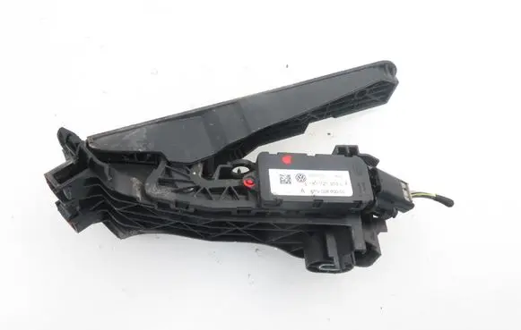 Volkswagen PASSAT B6 Accelerator throttle pedal 1K1721503L