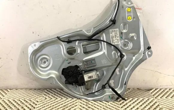Hyundai ix35 Rear door window regulator with motor 834802Y010